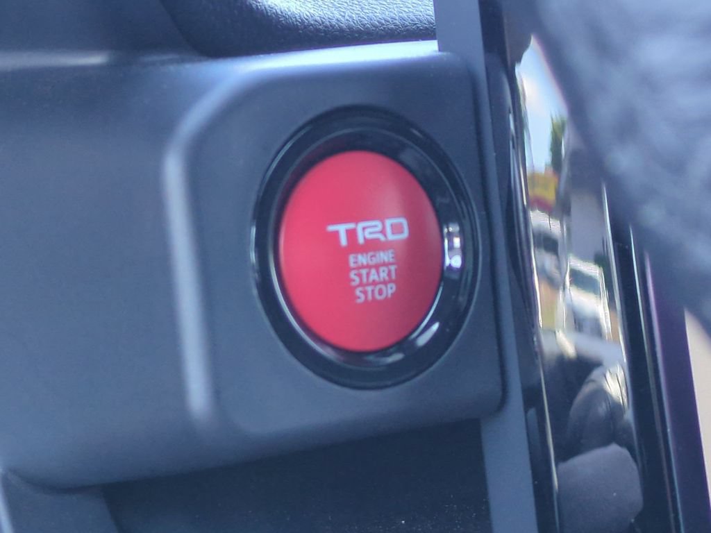 Used 2025 Toyota Tacoma TRD Off-Road w/ TRD Off Road Upgrade Package AWD/4WD image 23