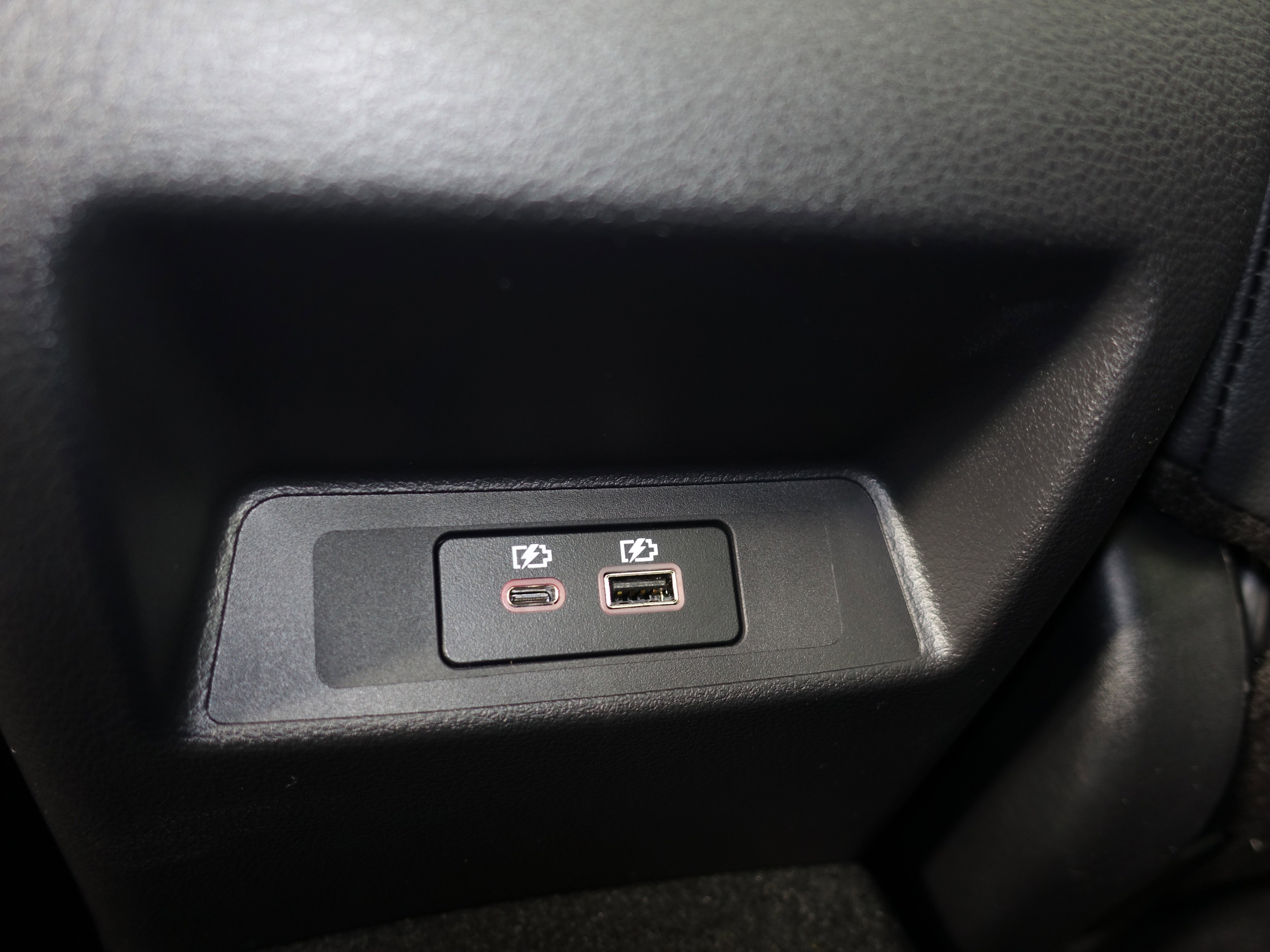 New 2025 Nissan Altima 2.5 SR image 34