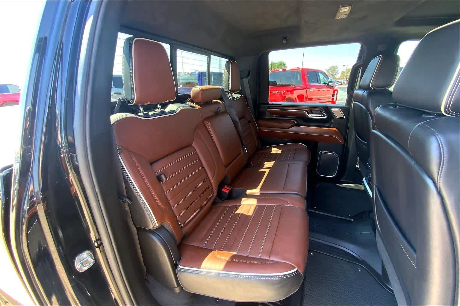 Used 2024 GMC Sierra 2500 Denali Ultimate AWD/4WD image 20