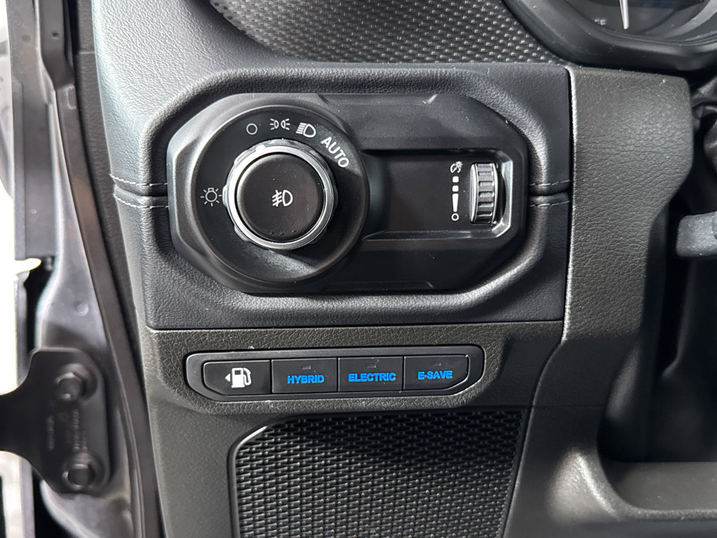 Used 2024 Jeep Wrangler Unlimited Rubicon 4xe image 29