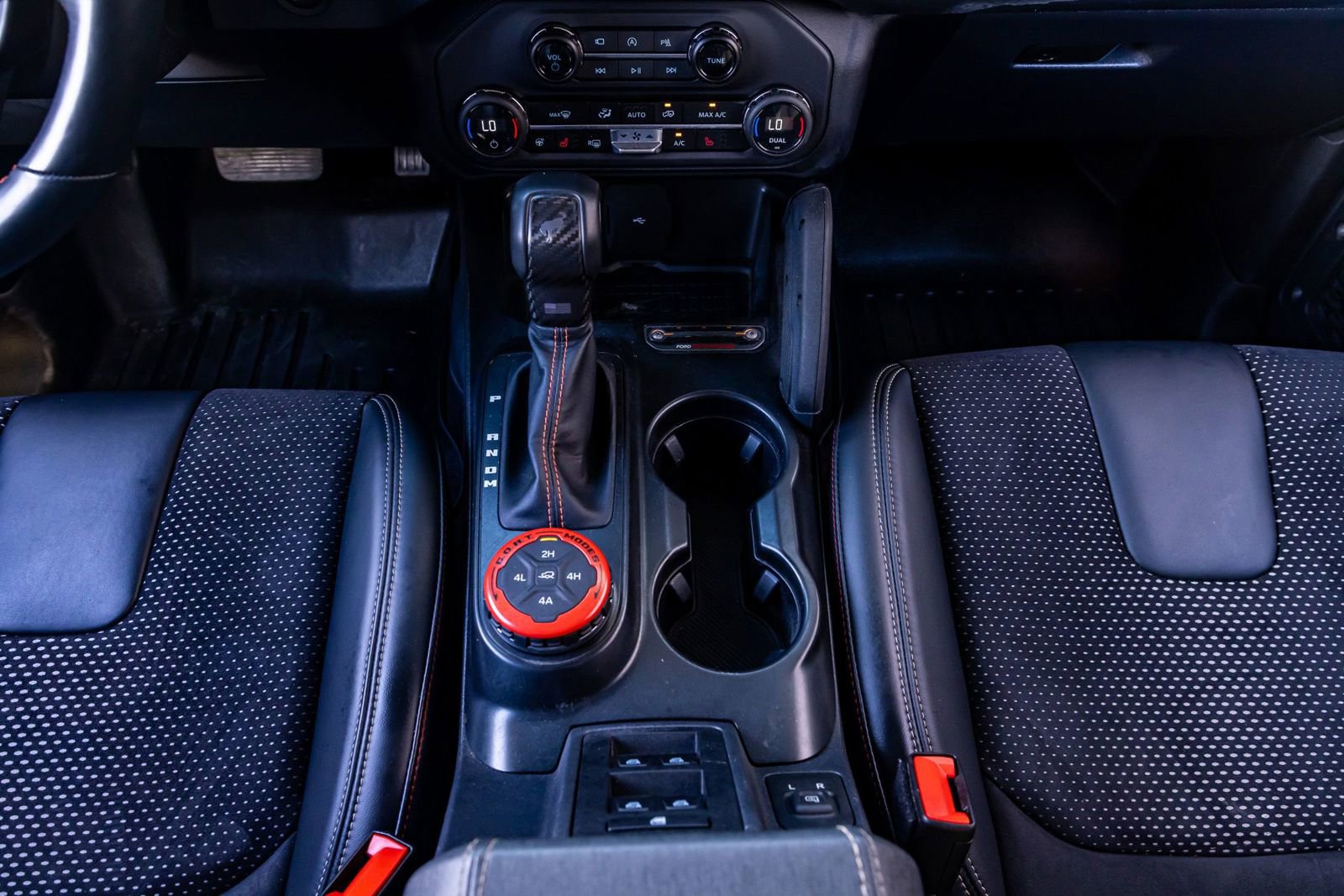 Used 2024 Ford Bronco Raptor w/ Interior Carbon Fiber Pack 6 image 26