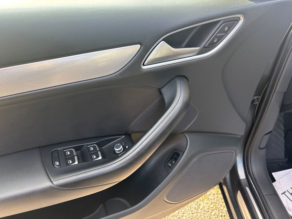 Used 2018 Audi Q3 2.0T Premium image 18