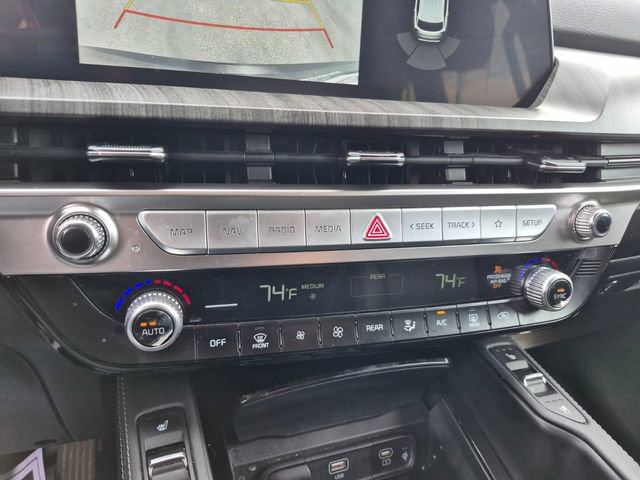 Used 2025 Kia Telluride EX w/ EX Captain's Chair Package image 19