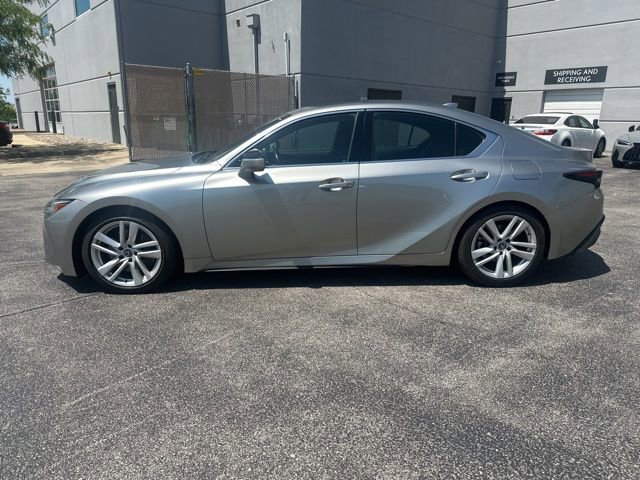Used 2021 Lexus IS 300 w/ Comfort Package RWD image 6