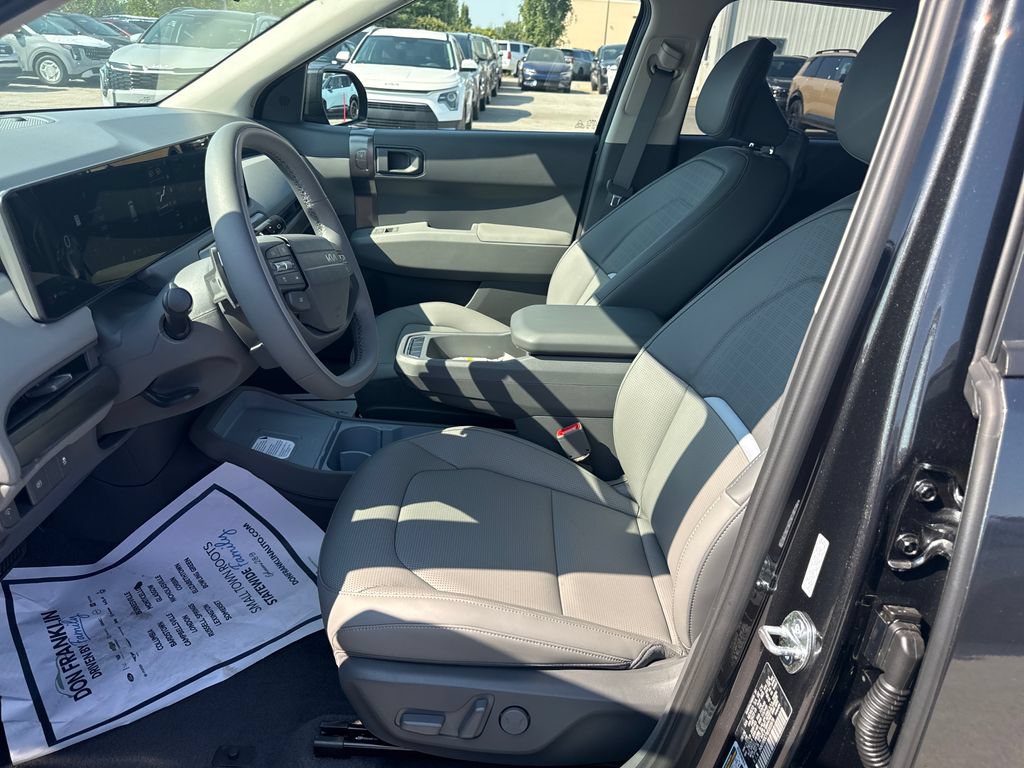 New 2027 Kia EV3 Wind AWD/4WD image 13