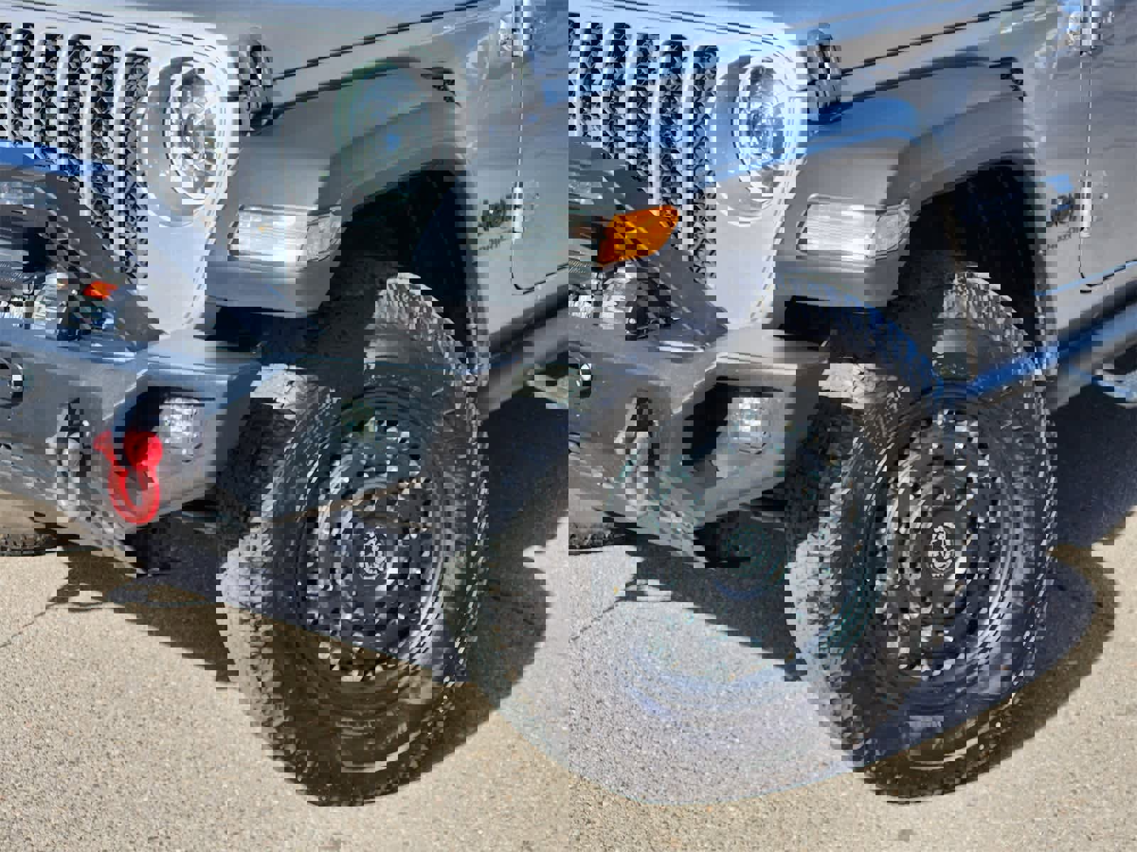 Used 2020 Jeep Gladiator Sport w/ Quick Order Package 24S image 2