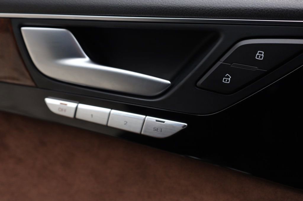 Used 2013 Audi A8 L 3.0T image 32