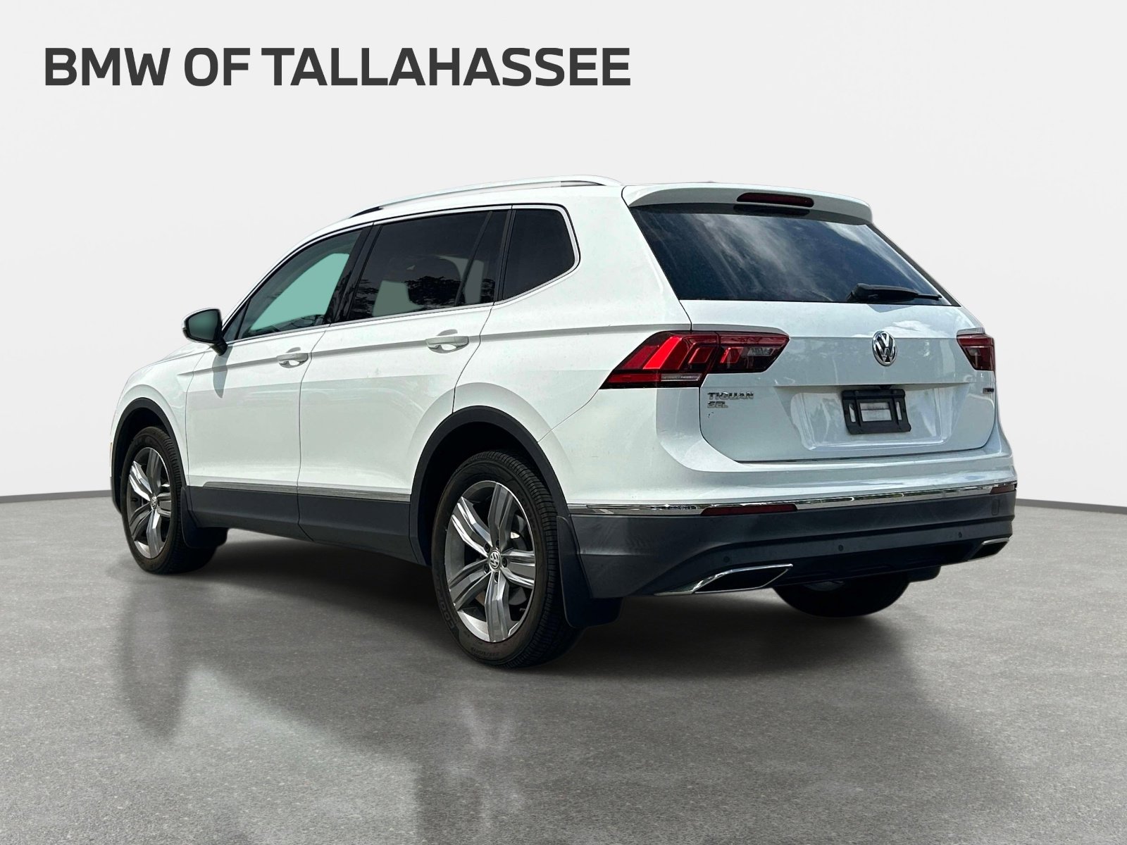 Used 2019 Volkswagen Tiguan SEL Premium w/ 3rd Row Seat Package AWD/4WD image 8