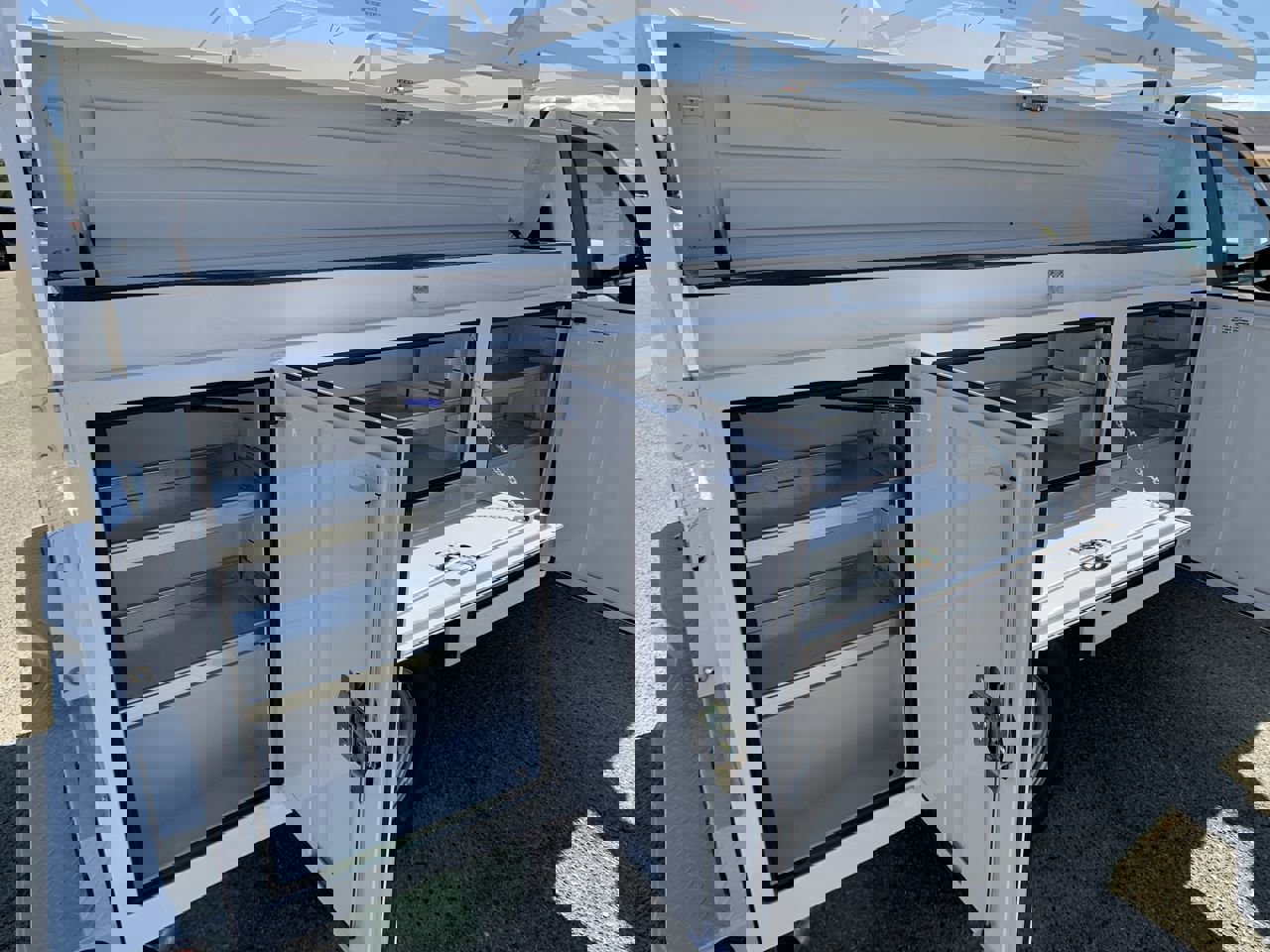 New 2026 Ford F250 XL w/ XL Chrome Package image 37