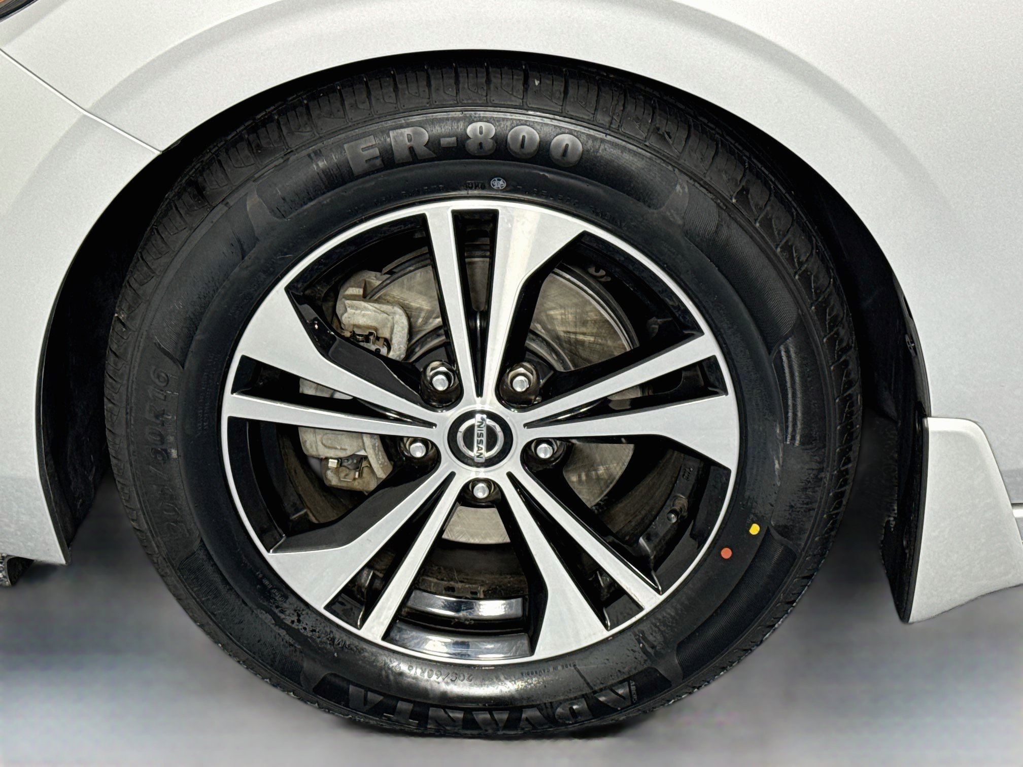 Used 2020 Nissan Sentra SV w/ Lighting Package FWD image 28