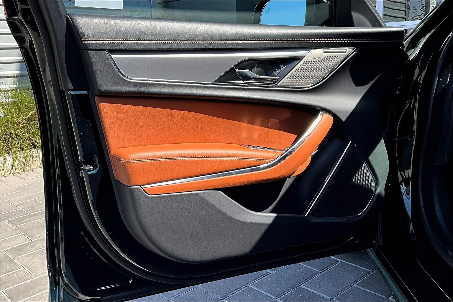 Used 2024 Jaguar XF R-Dynamic SE image 22