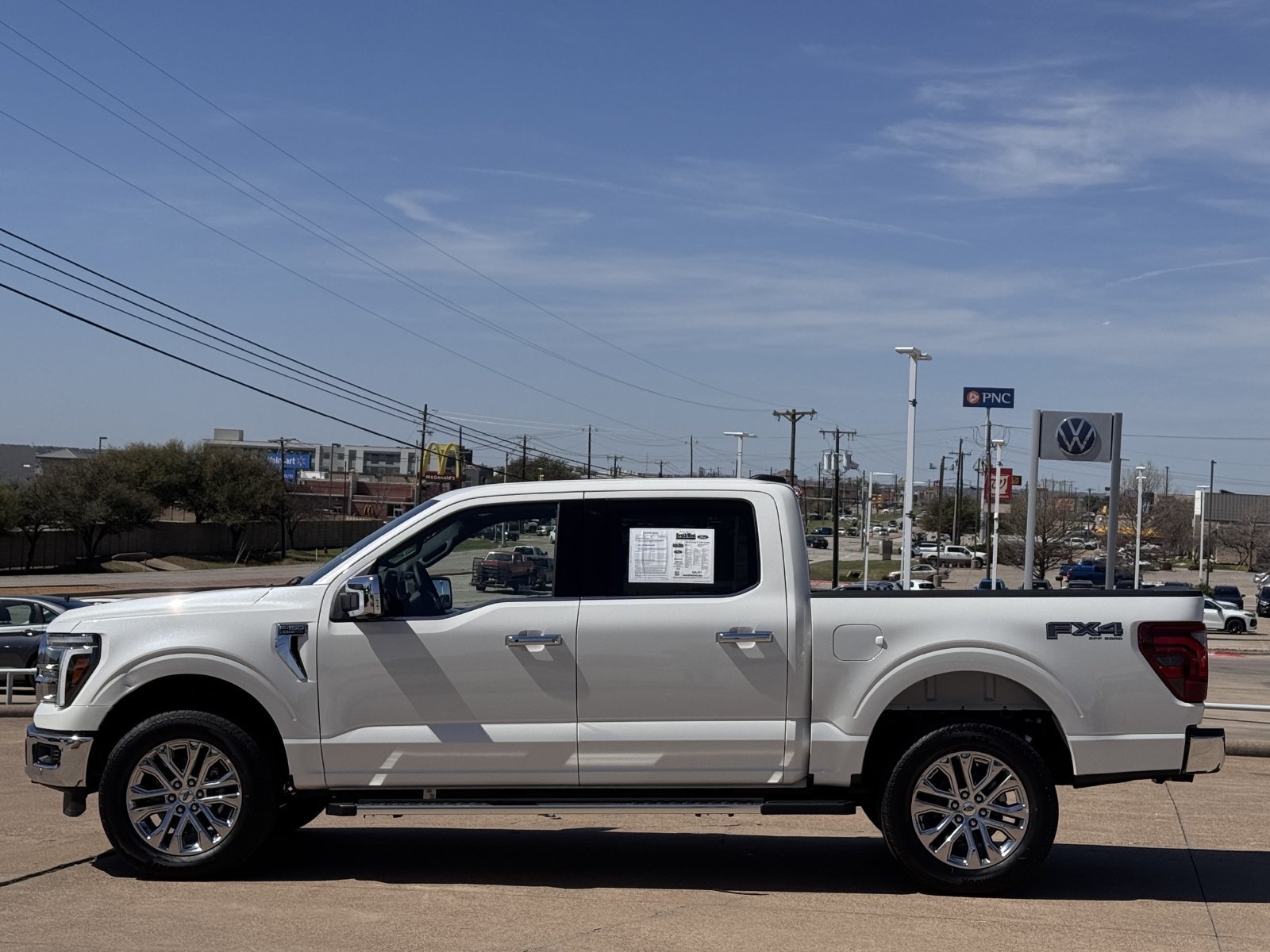 Used 2025 Ford F150 Lariat w/ Equipment Group 501A Mid AWD/4WD image 7