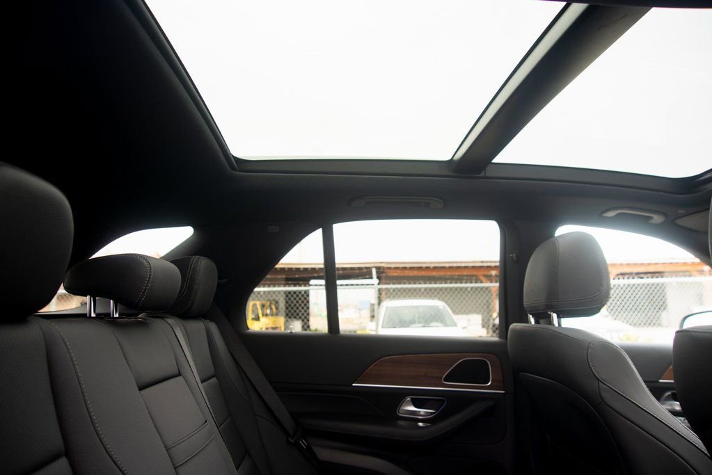 Used 2025 Mercedes-Benz GLE 350 4MATIC image 30