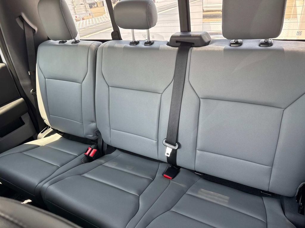 New 2025 Ford F350 XL w/ XL Chrome Package image 15