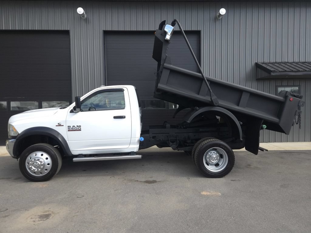 Used 2016 RAM 5500 Tradesman w/ Power & Remote Entry Group AWD/4WD image 1