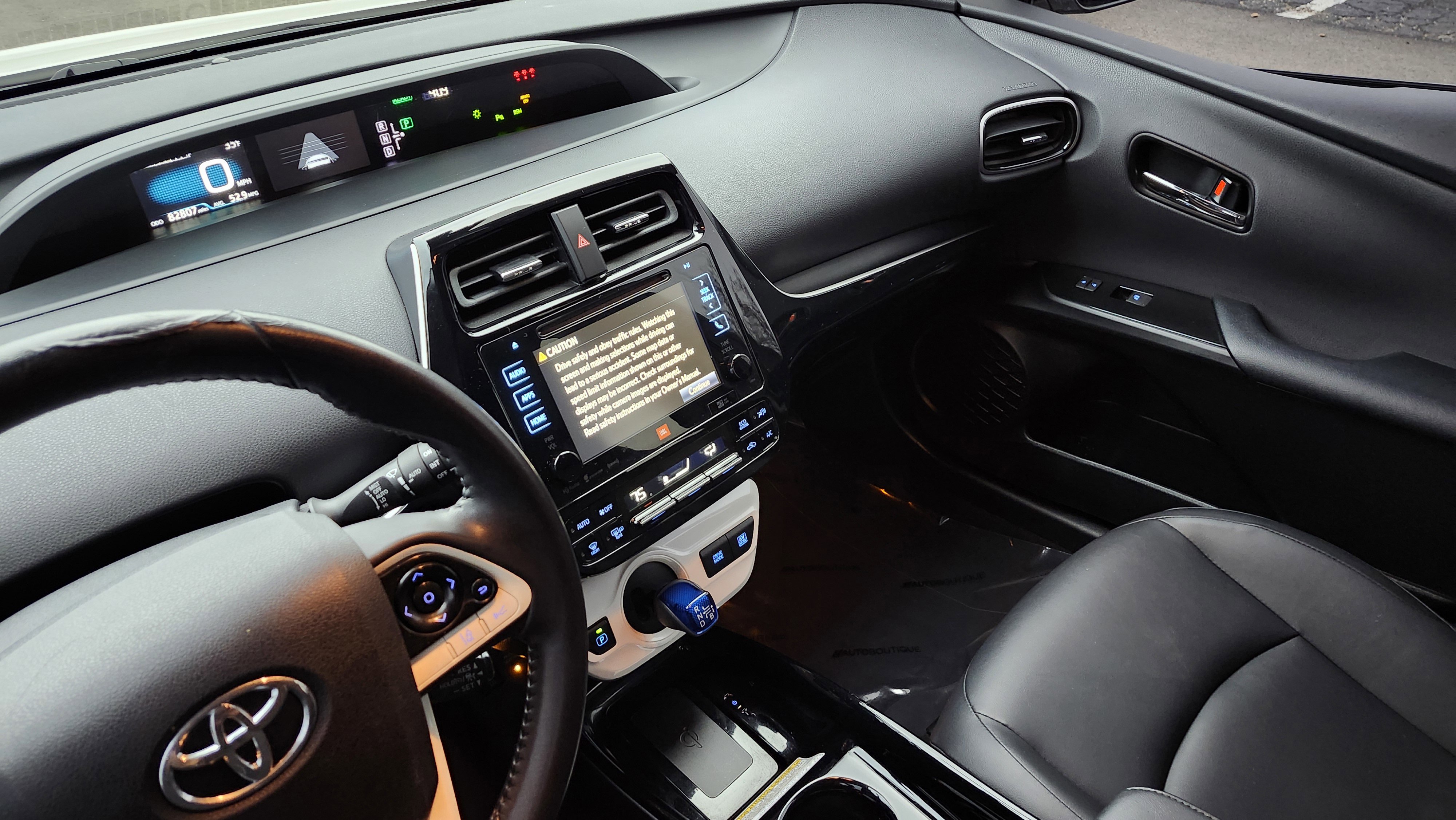 Used 2017 Toyota Prius Four image 31