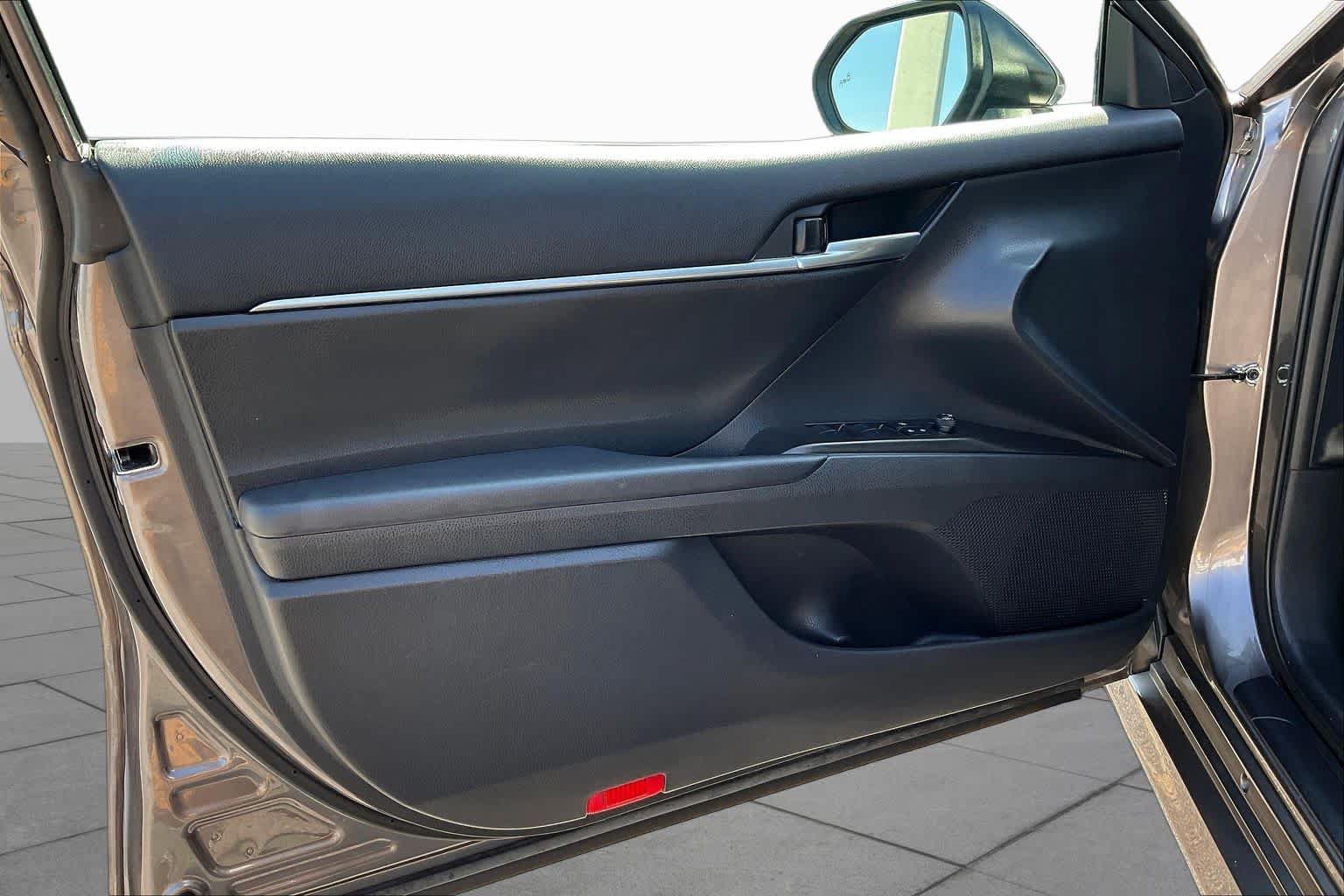 Used 2024 Toyota Camry LE w/ Convenience Package FWD image 22