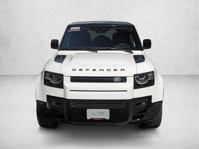Certified 2025 Land Rover Defender 110 X-Dynamic SE AWD/4WD image 2