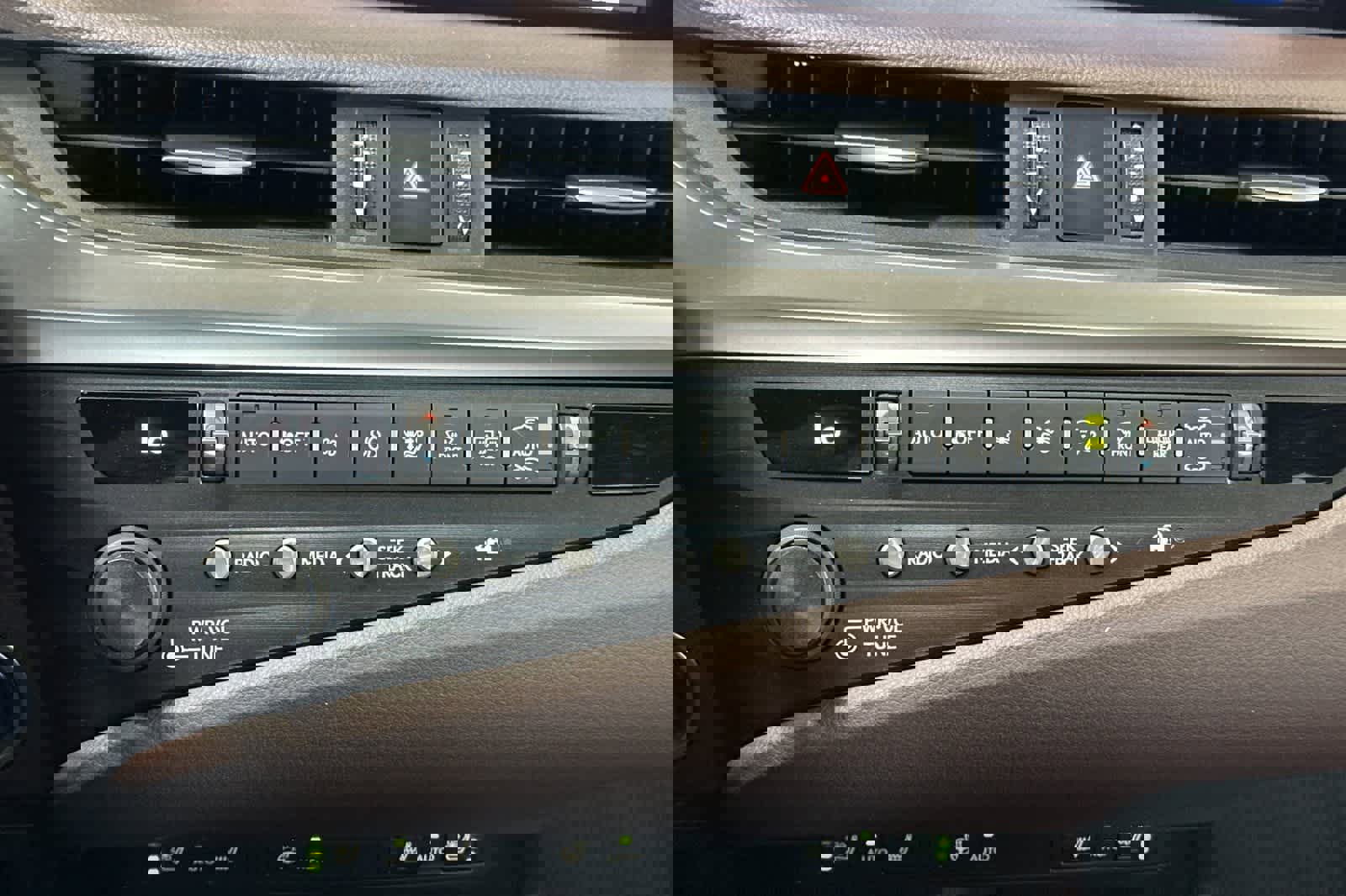 Used 2019 Lexus ES 300h w/ Premium Package image 22