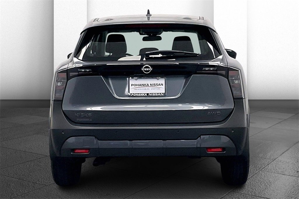 Certified 2025 Nissan Kicks S image 3