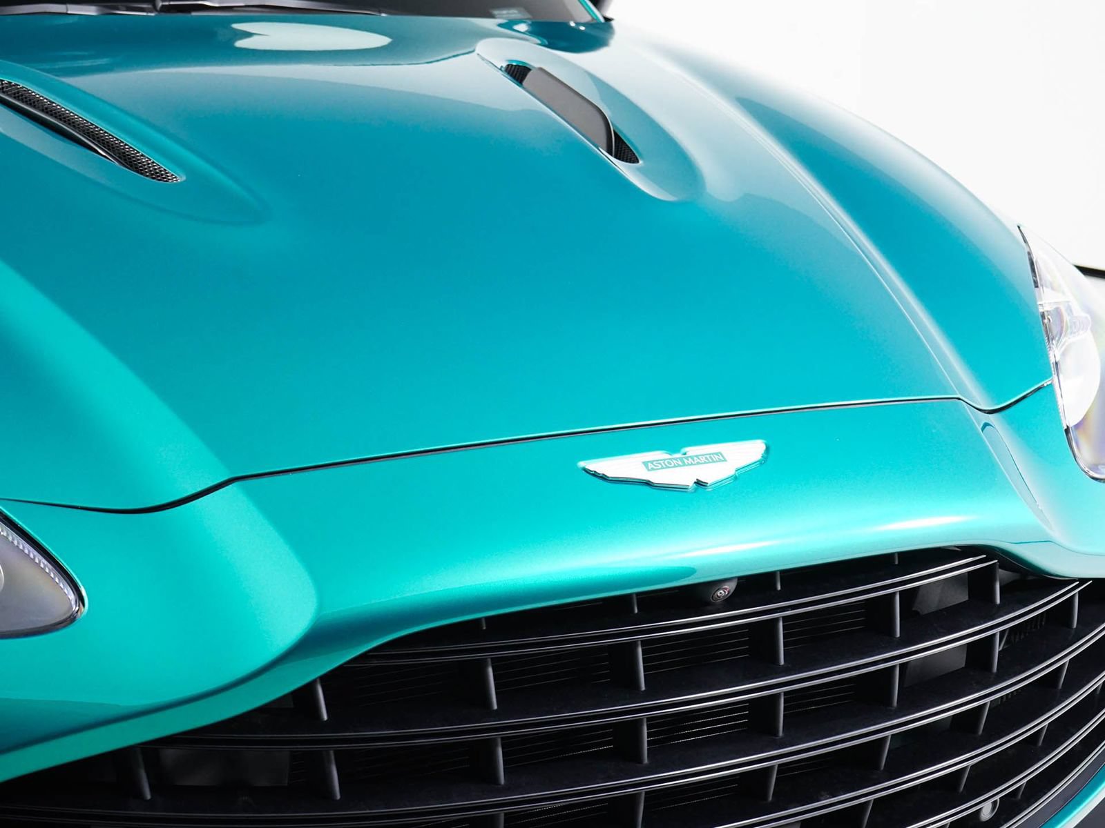 New 2026 Aston Martin DBX 707 AWD/4WD image 18