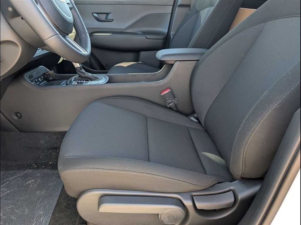 Used 2026 Hyundai Kona SEL Sport FWD image 12