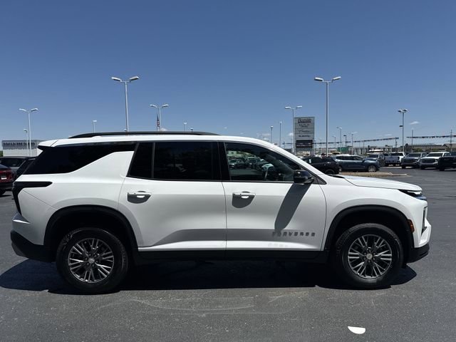 Used 2025 Chevrolet Traverse LT FWD image 6
