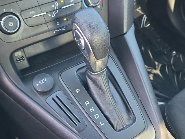 Used 2018 Ford Focus SE FWD image 27