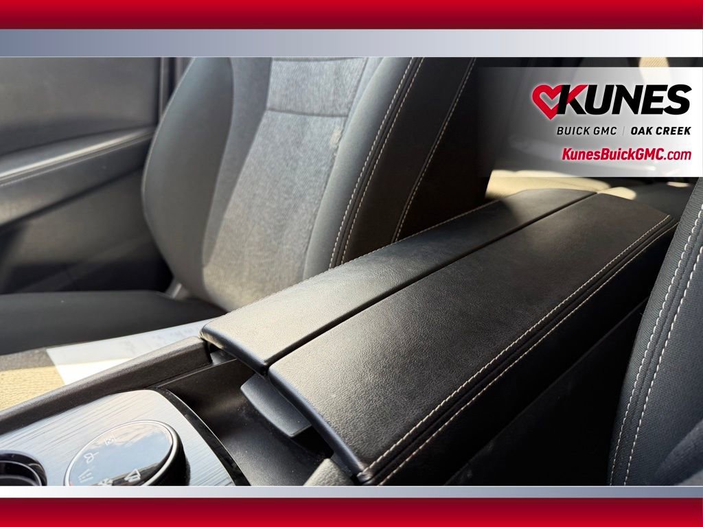 Used 2025 Nissan Rogue SV AWD/4WD image 20
