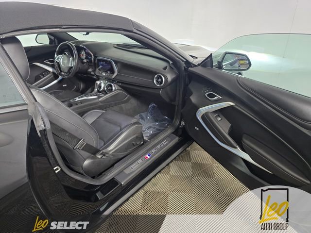 Used 2020 Chevrolet Camaro SS RWD image 16