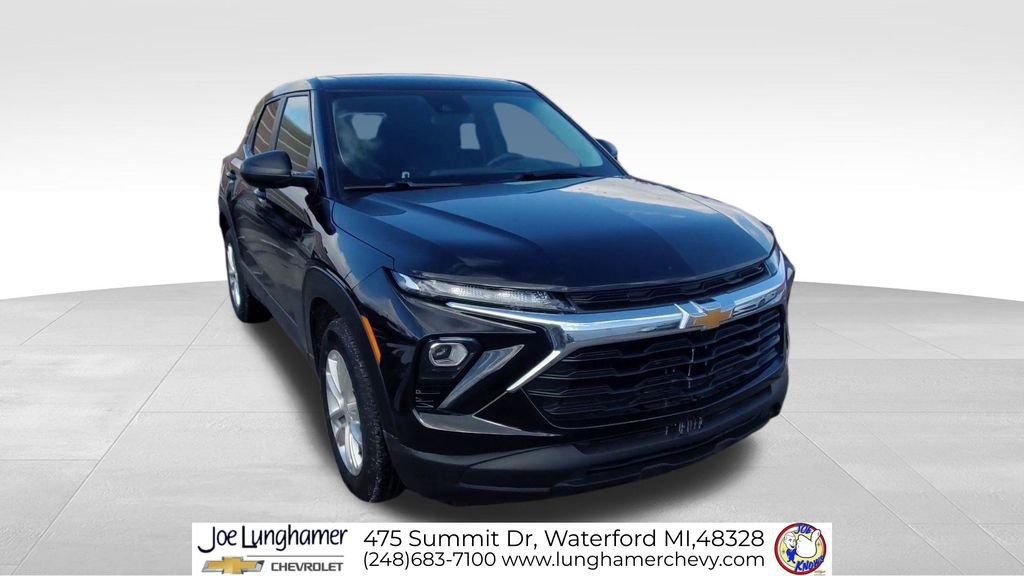 Used 2025 Chevrolet TrailBlazer LS w/ LPO, Blackout Package video 2