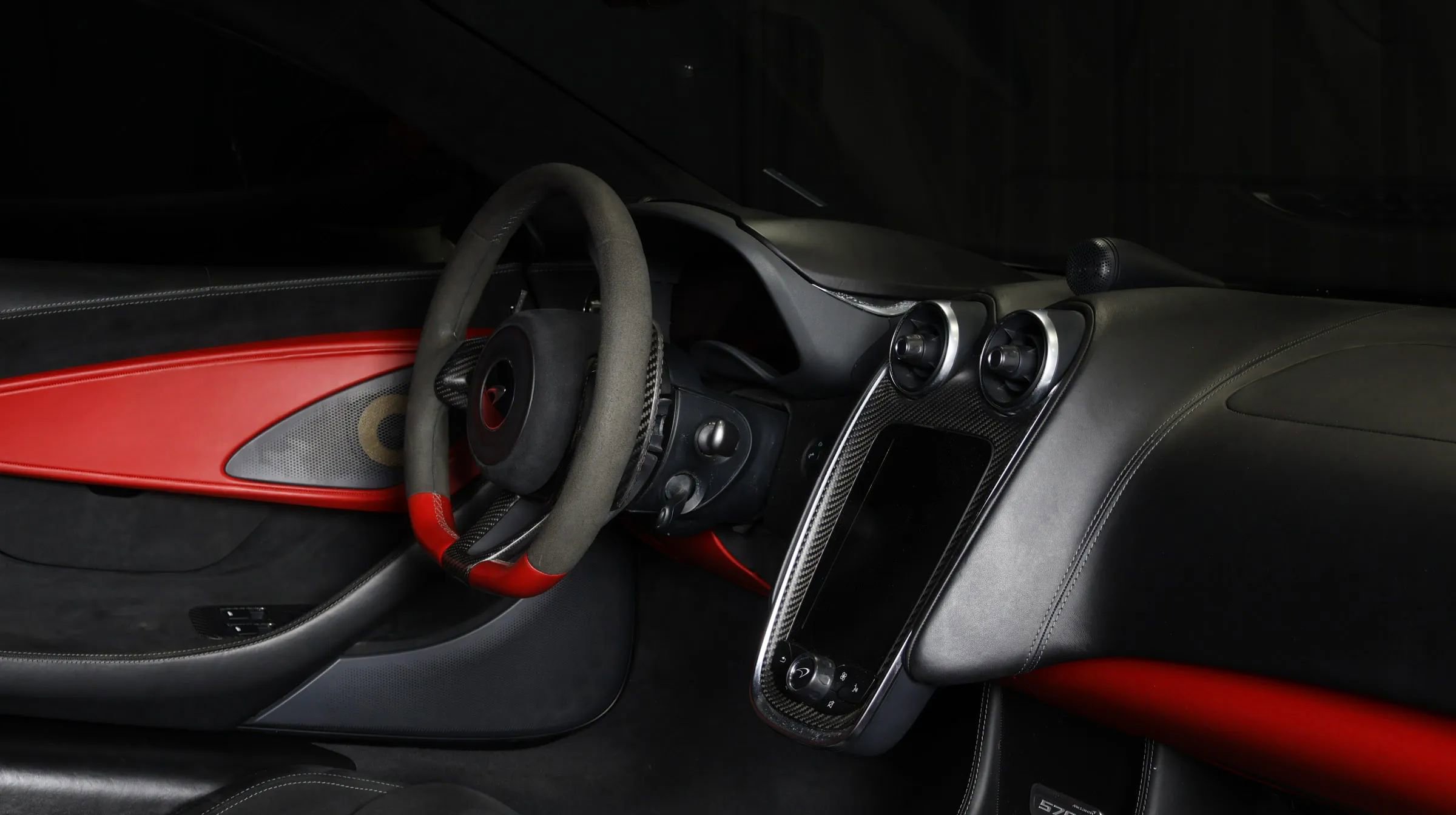 Used 2016 McLaren 570S Coupe image 19