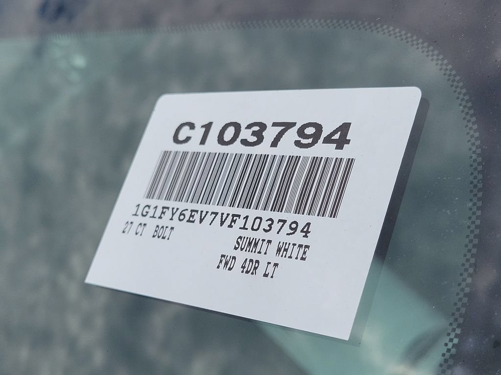 Used 2027 Chevrolet Bolt LT w/ Comfort Package FWD image 29
