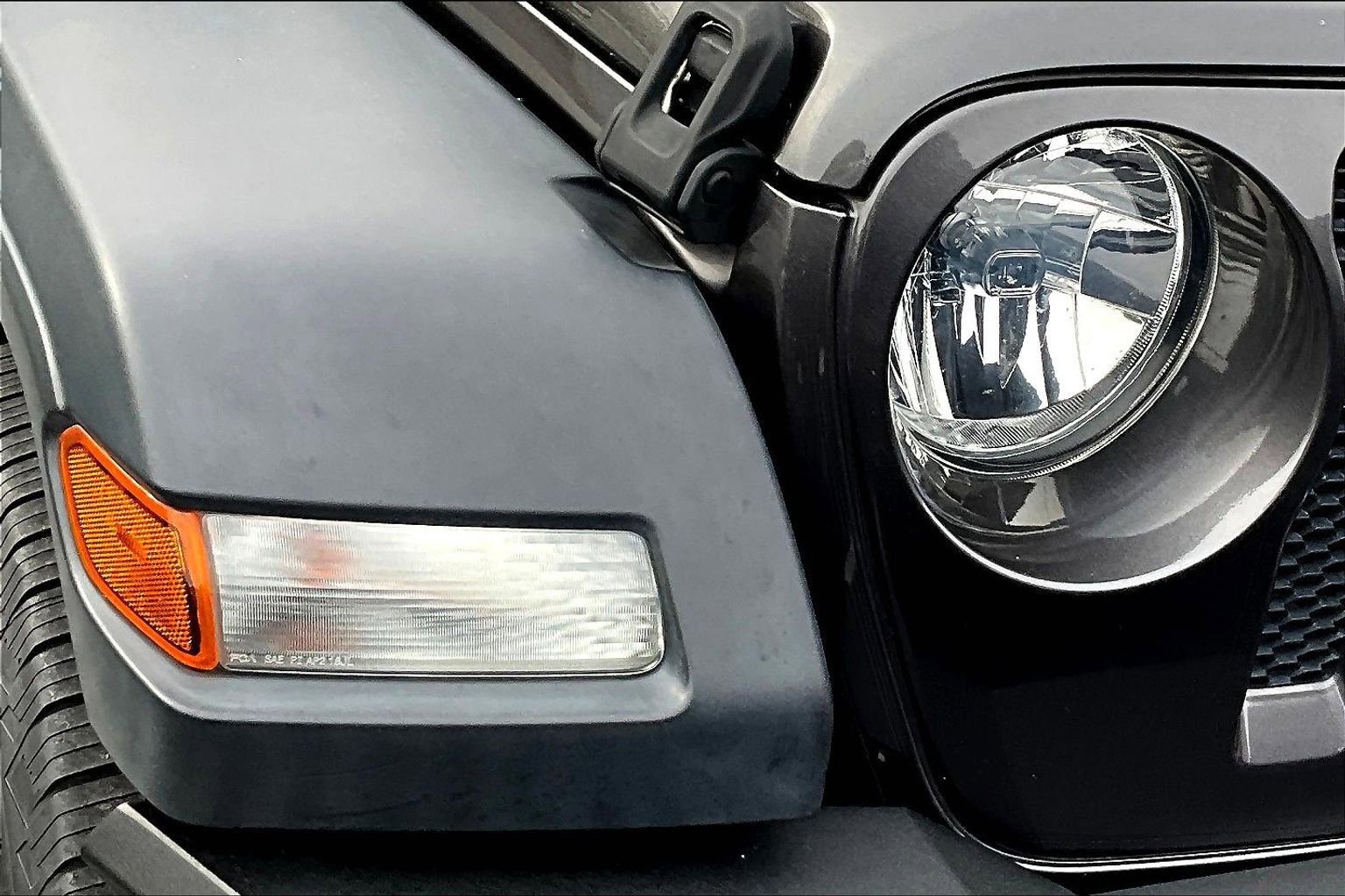 Used 2018 Jeep Wrangler Unlimited Sport image 30