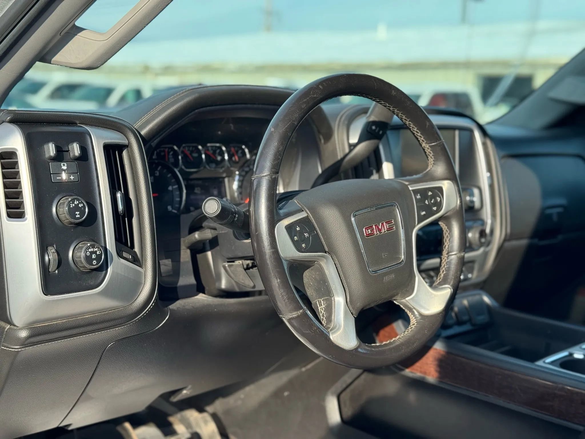 Used 2015 GMC Sierra 3500 SLT w/ Duramax Plus Package image 10