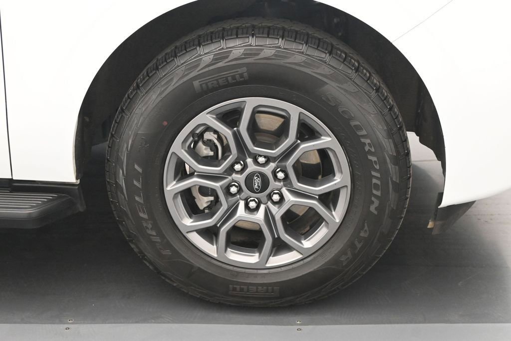Used 2025 Ford Expedition Active AWD/4WD image 26