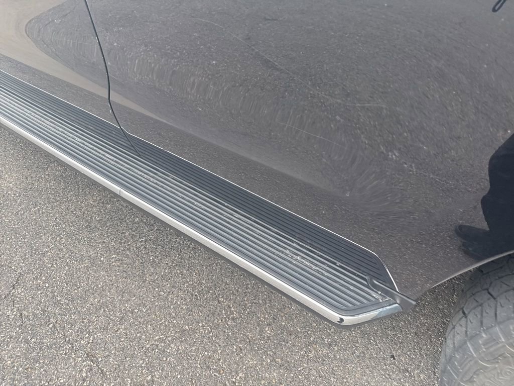 Used 2023 Ford Expedition XLT AWD/4WD image 9