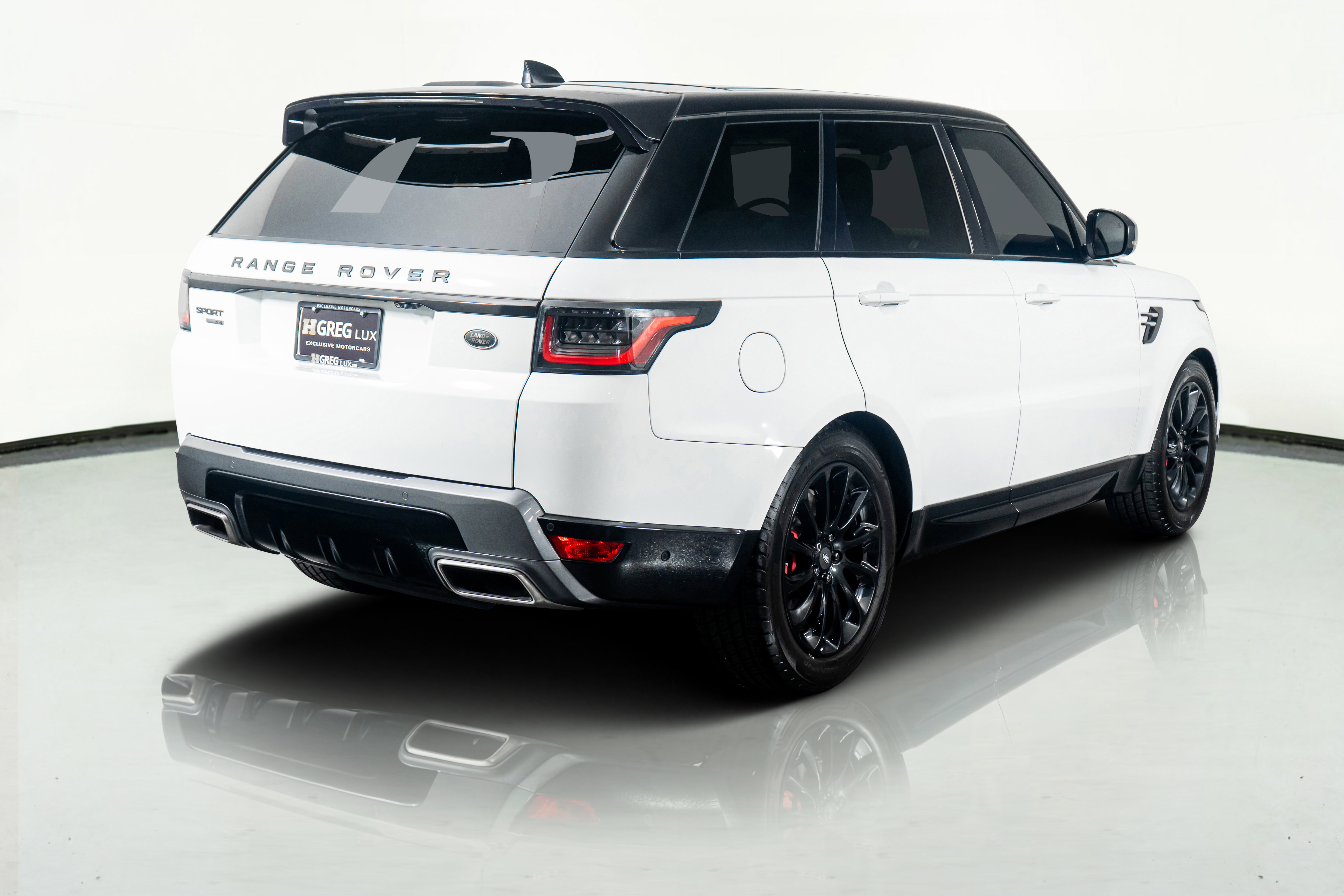 Used 2019 Land Rover Range Rover Sport HSE image 10