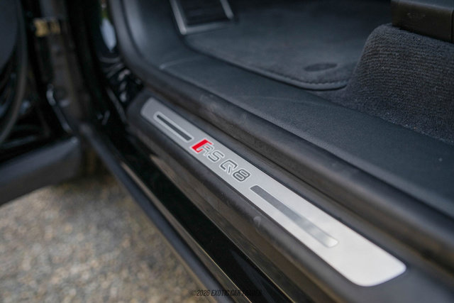 Used 2023 Audi RS Q8 AWD/4WD image 30
