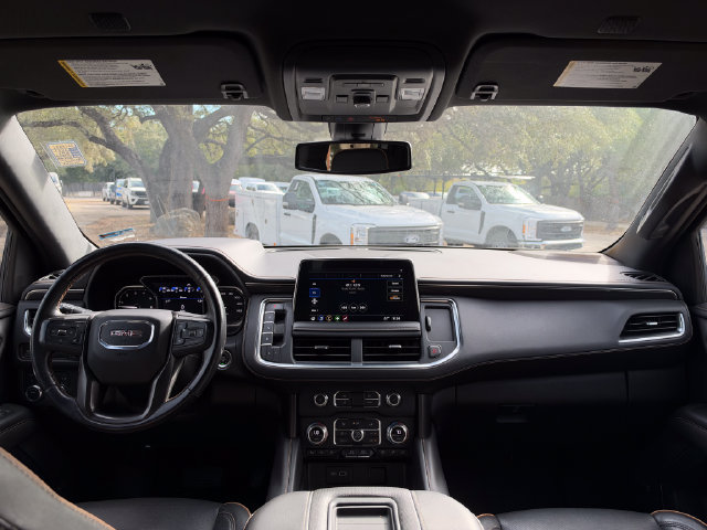 Used 2021 GMC Yukon AT4 w/ Technology Package AWD/4WD image 17