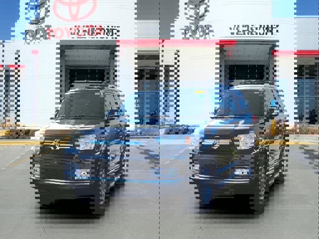 Used 2011 Toyota 4Runner SR5 image 1