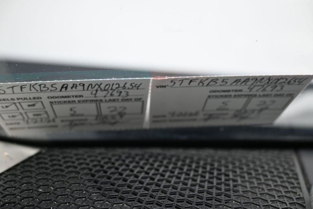 Used 2022 Toyota Tundra SR w/ SR Tow Package RWD image 9