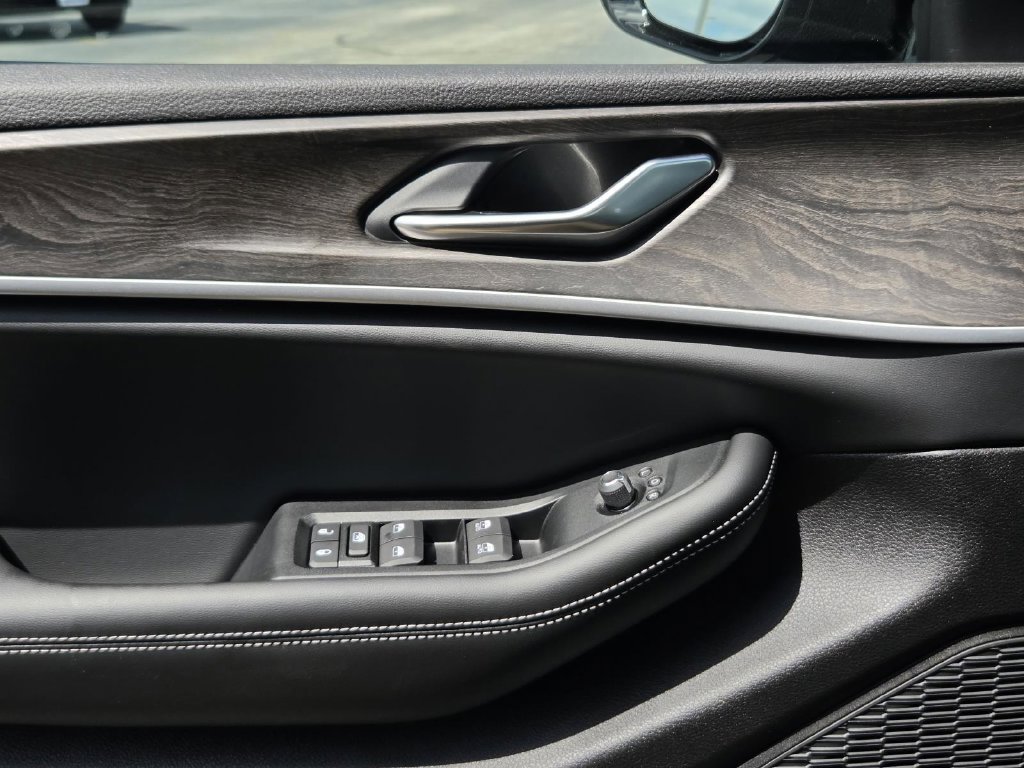 New 2026 Jeep Grand Cherokee Altitude RWD image 27