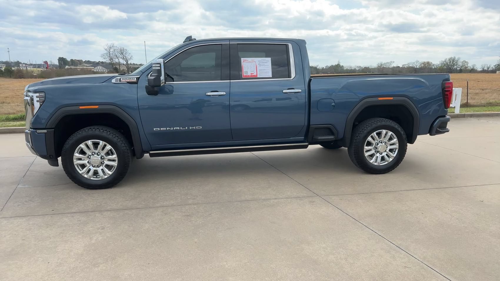 Used 2024 GMC Sierra 2500 Denali w/ Denali Reserve Package AWD/4WD image 6