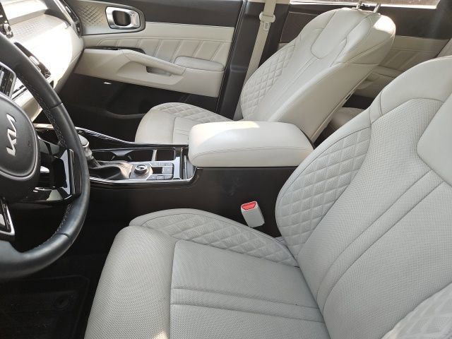 Certified 2023 Kia Sorento SX image 13