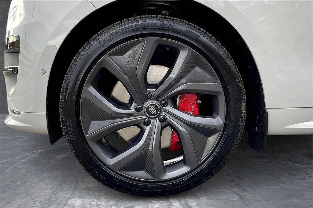 Used 2025 Land Rover Range Rover Sport Dynamic SE image 33