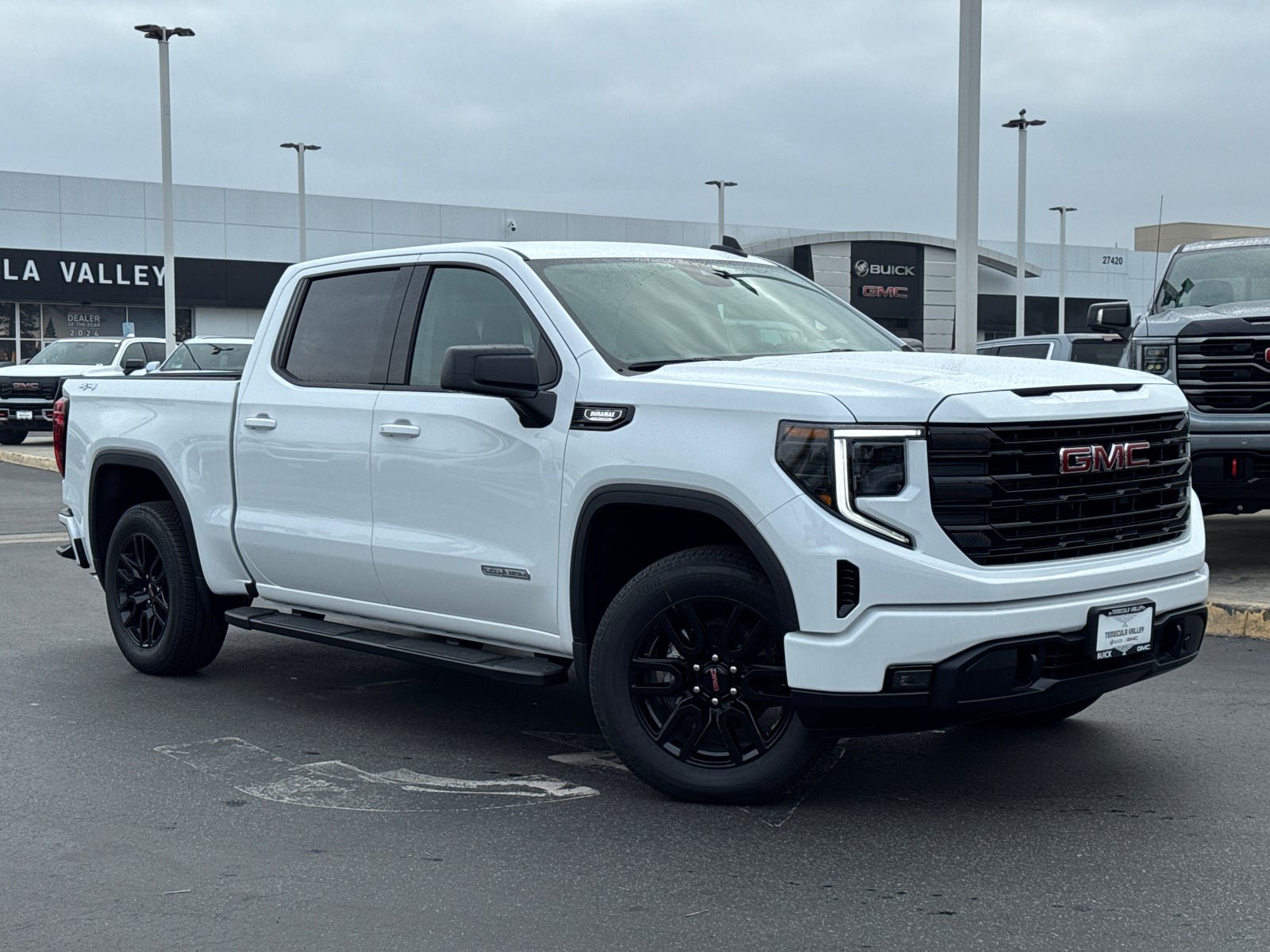 Used 2026 GMC Sierra 1500 Elevation w/ Preferred Package AWD/4WD image 2