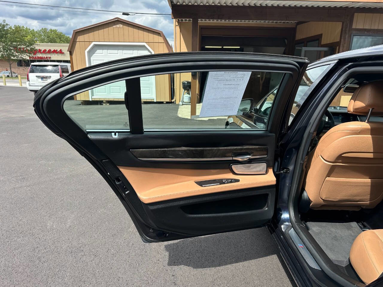 Used 2013 BMW 750Li xDrive image 11