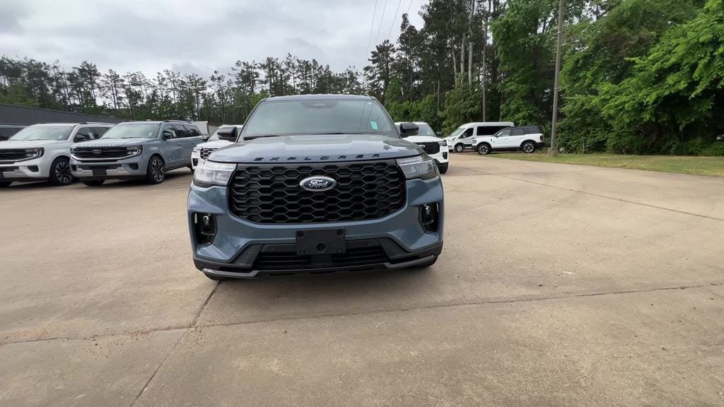 New 2026 Ford Explorer ST-Line RWD image 9