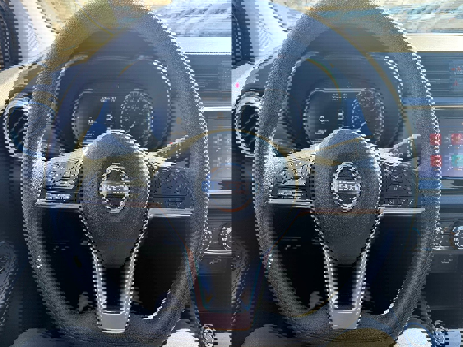 Certified 2025 Nissan Versa SV image 17